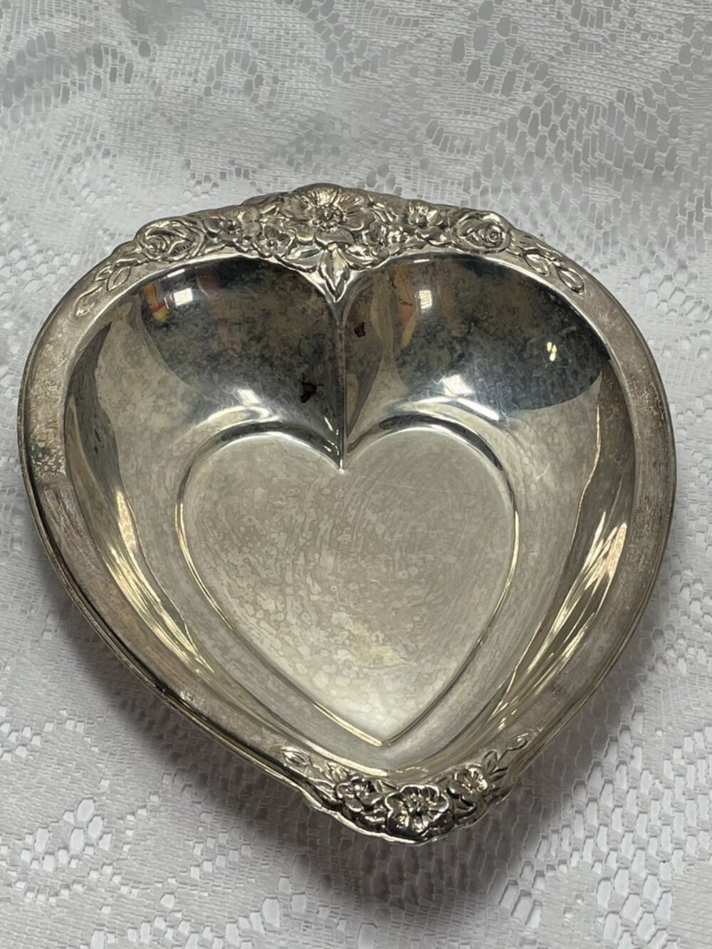 Vintage Laurel Mist 648 Silver Heart Shaped Candy Dish 7.25" Trinket Candy Tray - Picture 1 of 12